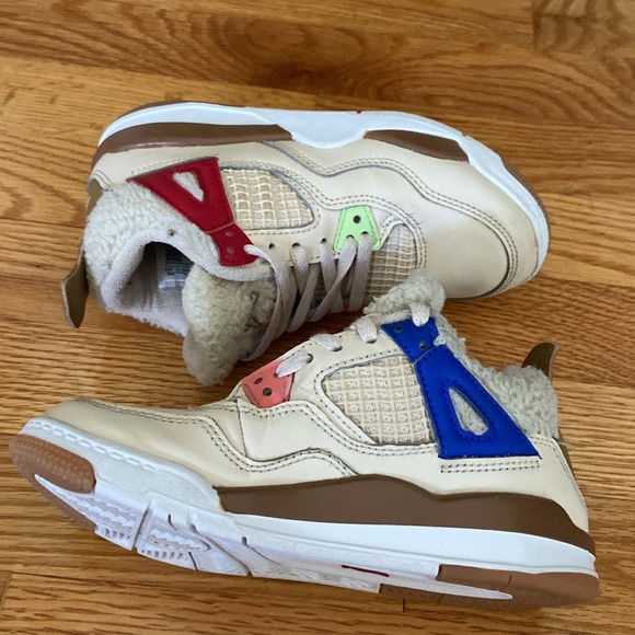 Air Jordan 4 Retro “Where the Wild Things Are” Sneakers - Picture 6 of 15